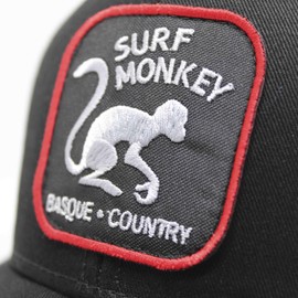 Trucker Cap Damen/Herren Surf Monkey® - One Size (55-61 cm) - Verstellbare Mesh Cap - Snapback mit luftigem Netzteil (schwarz)