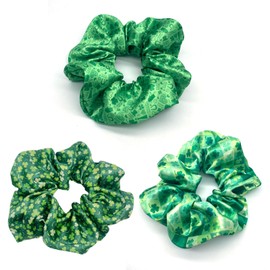 Shamrock Hair Ties Saint Patrick's Day Hair Scrunchies Green Soft Elastic Hair Bands Ponytail Holder Hair Tie Hair Accessories for Women Girls