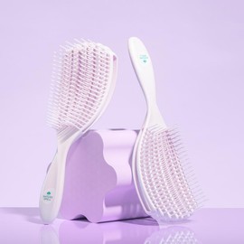 Nature Spell FlexiFlow Detangling Hair Brush | Detangles All Hair Types | For Wet & Dry Hair | Flexible Strands for Pain Free Brushing & Cleaning | Eliminates Knots & Reduces Breakage - Color: Purple