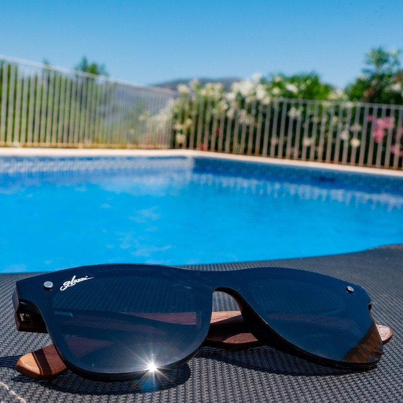glozzi Sunglasses Men and Women Wood Polarised UV400 with Wooden