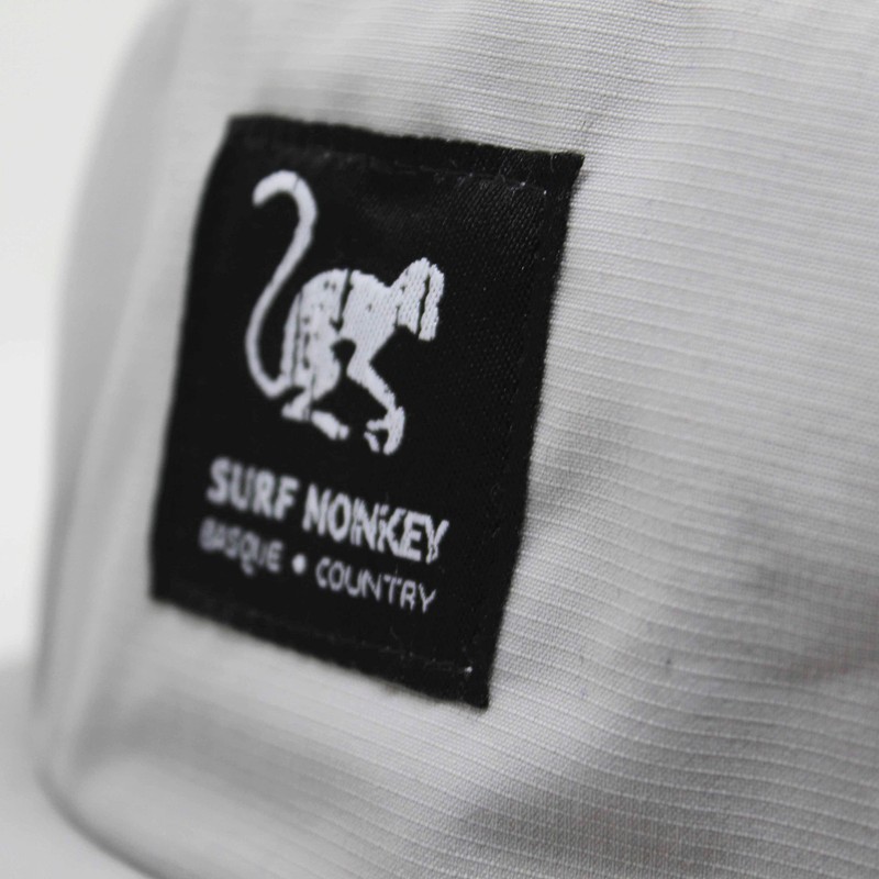 Surf Monkey Adjustable Strapback Cap Waterproof Classic Jockey Cap for
