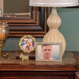 Olivia Riegel Cornelia 4.5" Round Frame