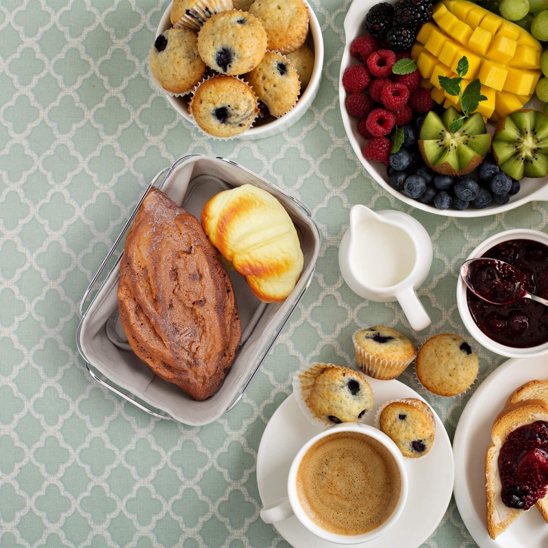 Relaxdays Bread Basket Metal with Fabric Insert, Square, Breakfast Basket