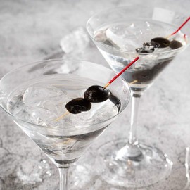 Restaurantware 3.5 Inch Cocktail Picks, 100 Hand-Dipped Appetizer Skewers - Disposable, Sturdy, Red Bamboo Decorative Toothpicks, For Barbeques, Parties, Or Buffets, Serve Fruits or Desserts