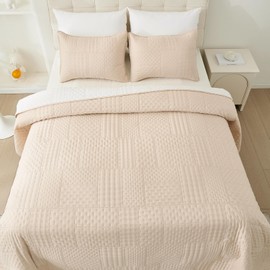 Cmfshape King Quilt Bedding Set - 3 Pieces Reversible Ultrasonic Quilt with Classic Patchwork Pattern,Soft Lightweight Bedspread Coverlet for All Season with 2 Pillow Shams,King Beige(104"x92")