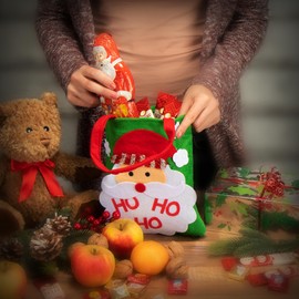 com-four® High-quality gift bag for Christmas with handles - gift bag for Santa Claus and Advent - gift bag with great motifs.