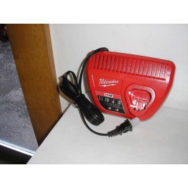 MILWAUKEE NEW GENUINE MILWAUKEE 48-59-2401  12V M12  BATTERY CHARGER