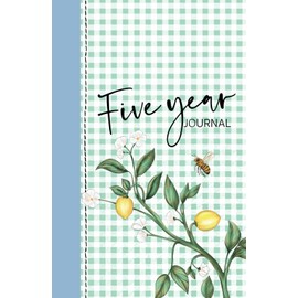 Five Year Journal: Capture daily reflections with just one sentence a day! Start any day of the year, jotting down encounters and thoughts. Flipping ... entries to reflect and see your story unfold.