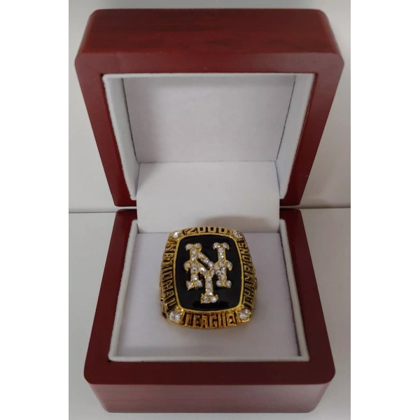 Mike Piazza - 2000 New York Mets NL Pennant Ring
