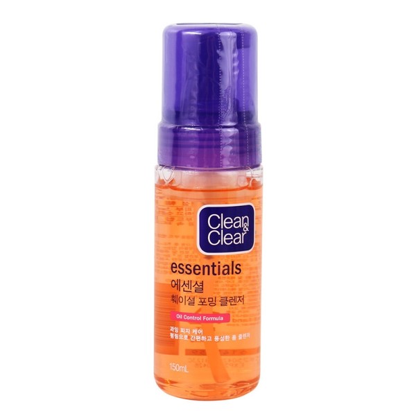 Clean & Clear Essential Facial Foaming Cleanser 150ml / Cleansing