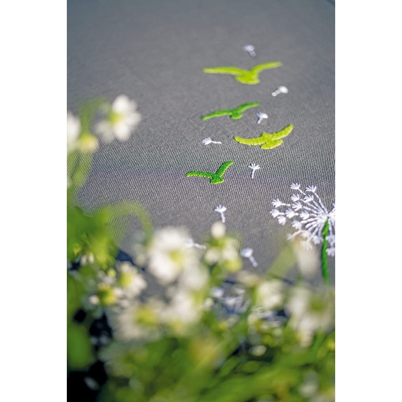 Vervaco Flower Flakes Table Runner Kit