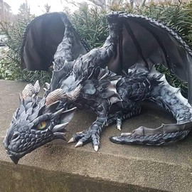 Ndier Resin Large Squat Armored Dragon Guardian Figurines Reison Dragon Sculpture Vintage Flying Battle Dragon Statue for Indoor Outdoor Home Garden Decoration