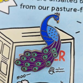 Ficsowy Peacock Enamel Pin, Bird Pin, Peacock Gift, Peacock Brooch, Animal Pin,for Backpacks Hat Jackets Badge Pin