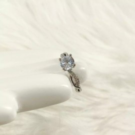 Unbranded Women's Gift Ring size 7 stainless steel silver crystal Gem Prong adjustable