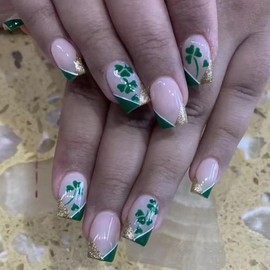 24Pcs St. Patrick's Day Press on Nails Square French Tip Fake Nails Glossy Green Leaf False Nails Design Glitter with Lucky Shamrock Acrylic Reusable Full Cover Glue on Nails for Women and Girls
