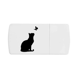 Azeeda 'Cat Sitting with Butterfly Silhouette' Pill Box with Tablet Splitter (PI00035718)