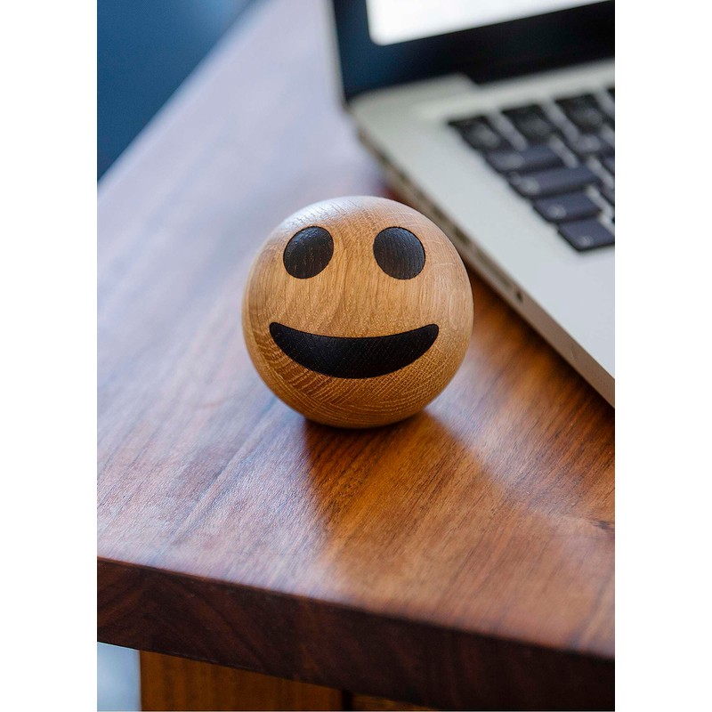 Spring Copenhagen Spring Emotions | grinning face | wooden emoticons