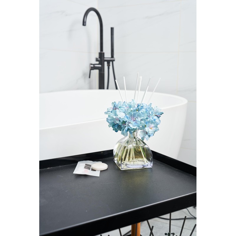 COCORRÍNA Reed Diffuser - 8.5 Oz Cashmere Vanilla Reed Diffuser