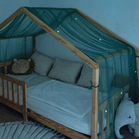 lilimaus House Bed Canopy with Luminous Stars - Bed Canopy House Bed Decoration - Gift Girls & Boys - Canopy Bed Curtains for 90 x 200 cm and 120 x 200 cm Children's Beds - Luminous Stars Children's Room Decoration