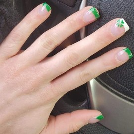 24Pcs St. Patrick's Day Press on Nails - Short French Tip Fake Nails With Designs, Shamrock Green Tips, Glue on Acrylic Full Cover Coffin False Nails for Women