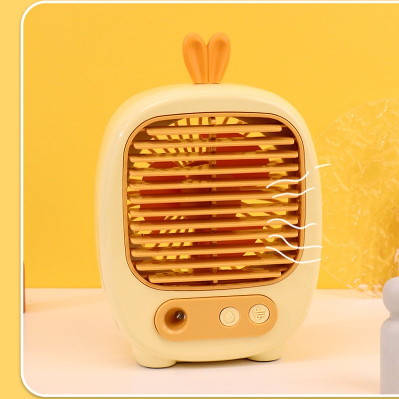 Small Desk Fan 3 Speed Mode Humidifier Function USB Charge