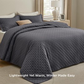 Bedsure King Quilt Set - Ultra Soft Quilt Bedding Set for Modern & Scandinavian Bedrooms, Lightweight All-Season King Size Comforter with 2 Pillow Shams, Charcoal Summer Bedspread Coverlet 106x96 Inch