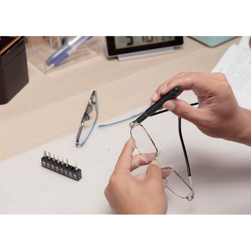 BLACK+DECKER Atornillador Eléctrico 4V + 27 Accesorios (BD40K27)