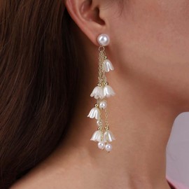 Iaceble Boho Pearl Flower Dangle Earrings Long Pearl Tassel Earrings Cluster Flower Drop Earrings White Bell Orchid Flower Earrings Gold Pearl Stud Earrings Jewelry for Women