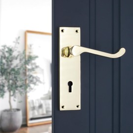 Infinity Decor Pack of Victorian Scroll Internal Lever Lock Door Handle on Rectangular Backplate in Polished Brass - for Interior and Exterior Doors