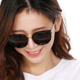 Cat Hand Women's Sunglasses, Polarized Lenses, Fox-Shaped, UV 400, UV Protection, Black