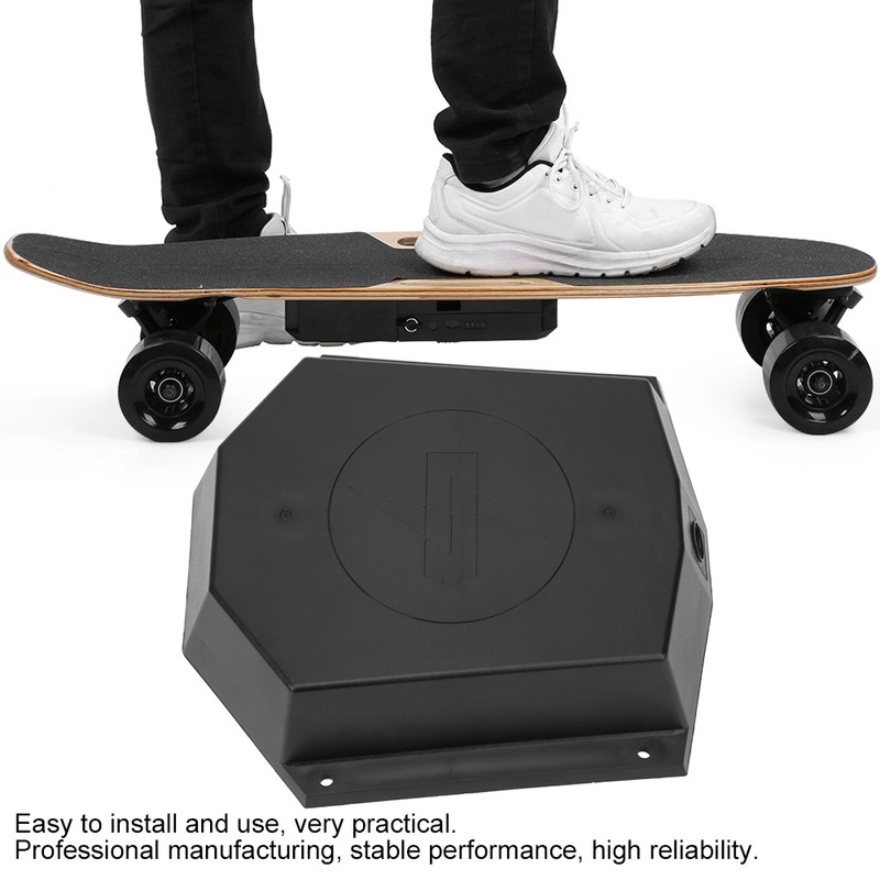 Fourwheel Electric Skateboard Longboard Separated Plastic Battery Box with Charge
