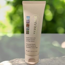 Terramar Crema para Manos con Mantequillas de Almendras, Coco e Ilipe, 80 g + Regalo sorpresa