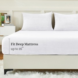 YIYEA Ultra Soft Plush Deep Pocket Fleece Fitted Sheet - King Size, Warm Fuzzy Velvet for Fall Winter, Cozy Warmth and No Shedding, White