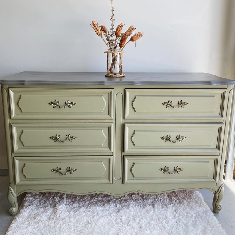 BEYOND PAINT - Furniture, Cabinets and More All-in-One Refinishing Paint-