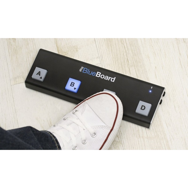 IK Multimedia iRig BlueBoard Wireless MIDI Pedal Board