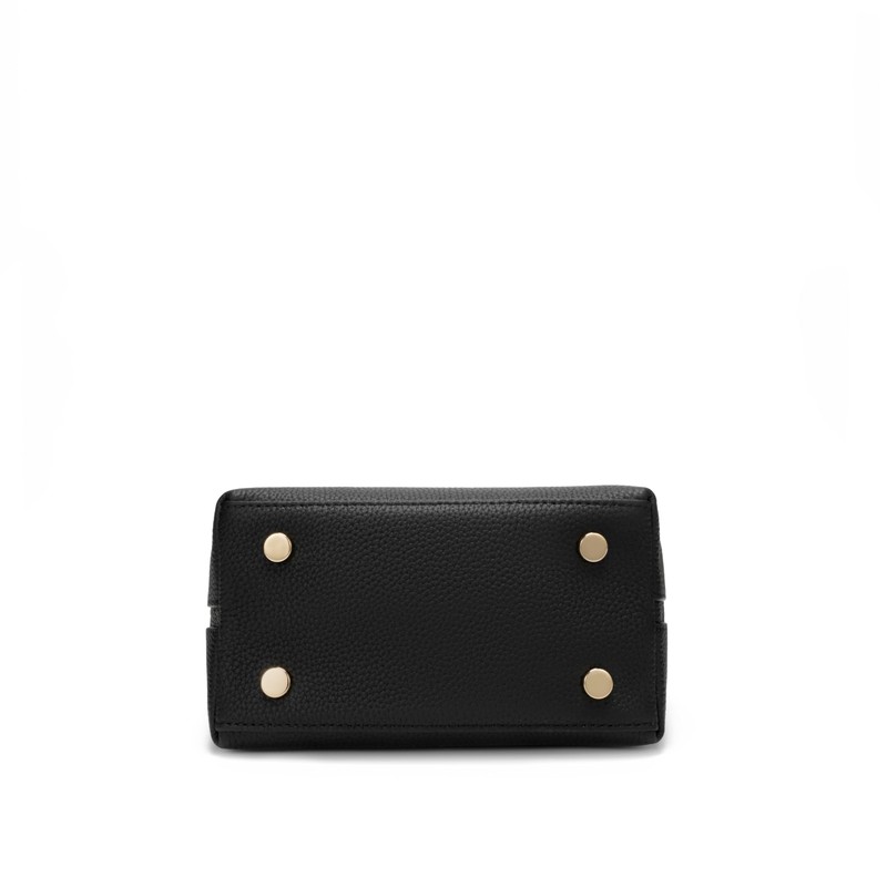 Carlheim, Gotland Genuine Leather Collection, Selma Genuine Leather Handbag (Black),