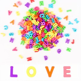 Pack of 200 Colourful Letter Beads, A-Z 3D Alphabet Beads, Acrylic Letter Beads Set with Hole, Threading Beads for Bracelets, Necklaces, DIY Jewellery Making, Key Chains, Name Chains Crafts