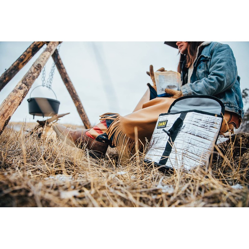 TrailMax Grab-and-Go Horse Saddle Bag Inserts, Removable Saddlebag Liners, 7"x7"x3.5"