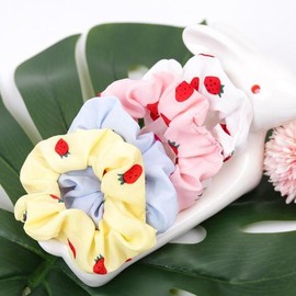 Mini strawberry scrunchie hair tie scrunchie hair tie / 미니딸기 곱창머리끈 곱창밴드 스크런치 머리끈