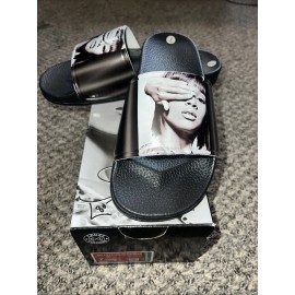 Cross Colours NIB New Cross Colours Left Eye Legacy Black Slides Women’s 7 TLC Lisa Lopes RIP