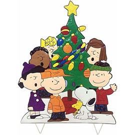 TisYourSeason Peanuts Gang Around The Tree Christmas Yard Art Outdoor Christmas Decor Hammered Metal (32'' Peanuts Gang Around The Tree), Multi Color, 18'' wide x 32'' high
