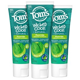 Tom's of Maine Pasta de dientes infantil con flúor, aprobado por ADA, pasta de dientes natural, sin tintes, sin conservantes artificiales, menta suave, 5.5 onzas. Paquete de 3 (el embalaje puede variar)