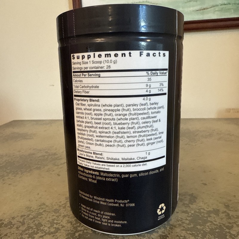 MADE IN THE SHADE Super Greens & Mushrooms Complex Powder