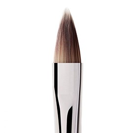 B13 – Lip Contour Brush