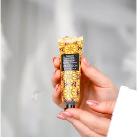 SPA CEYLON Crema De Manos Intensiva De Neroli Y Jazmín Rica En Vitaminas Hidrata Humecta 100% Vegetariana Apta Para Todo Tipo De Piel