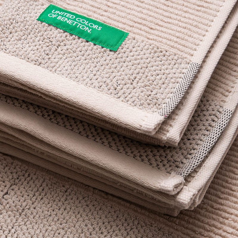 UNITED COLORS OF BENETTON. Tevere Hand Towel Set 3-Piece Set
