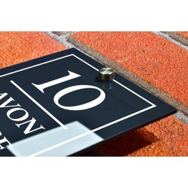 Badgemaster Modern Vertical Anthracite House Number Sign Plaque Stainless Steel Standoffs 13cm x 20cm Full Border