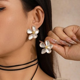 Flower Earrings for Women Large Statement Earrings for Women Gold Big Floral Earring White Green Blue Pink Flower Stud Earring Trendy Jewelry 2025