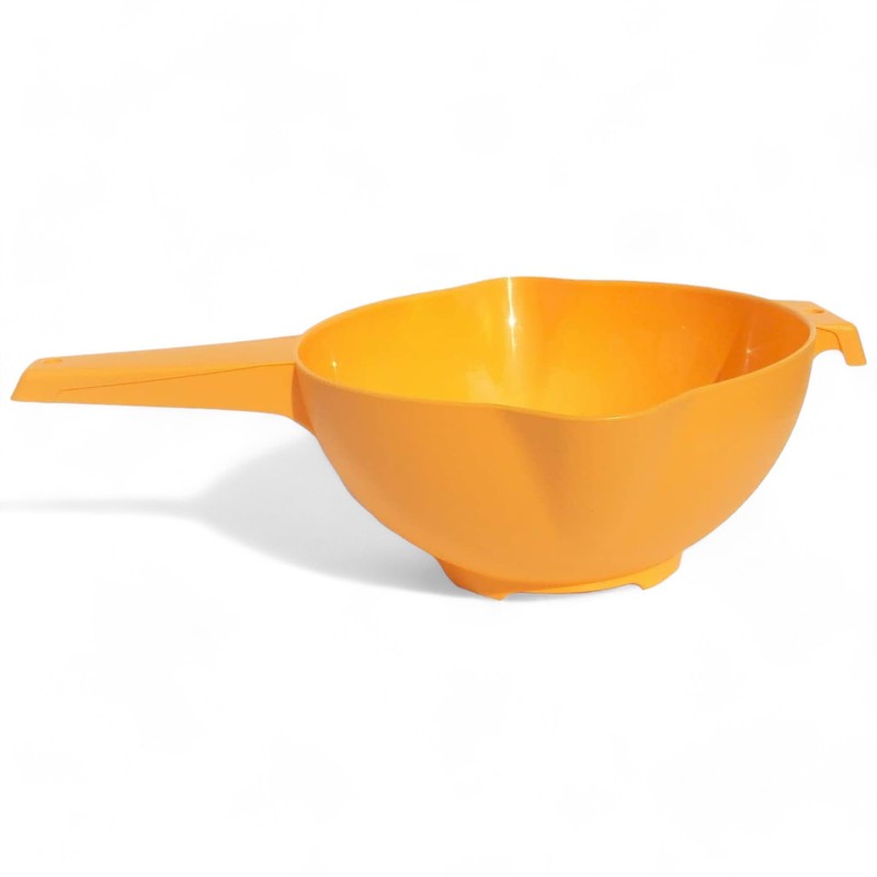 Tupperware 2 Quart Colander Strainer with Handle in Orange