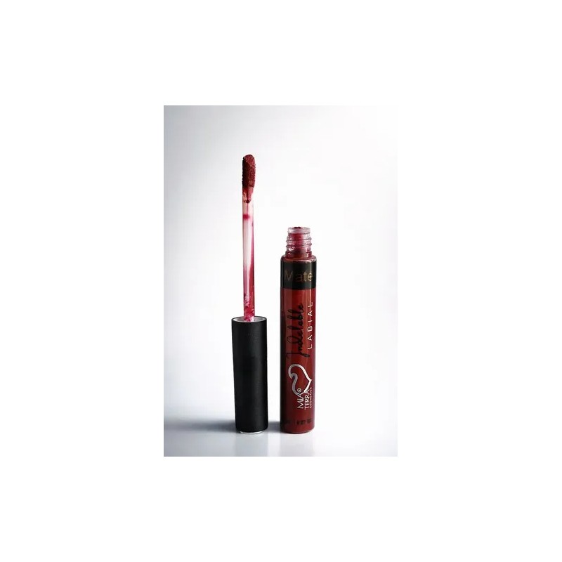Labial Indeleble Mia Terra Cosmetics Color Rojo Quemado